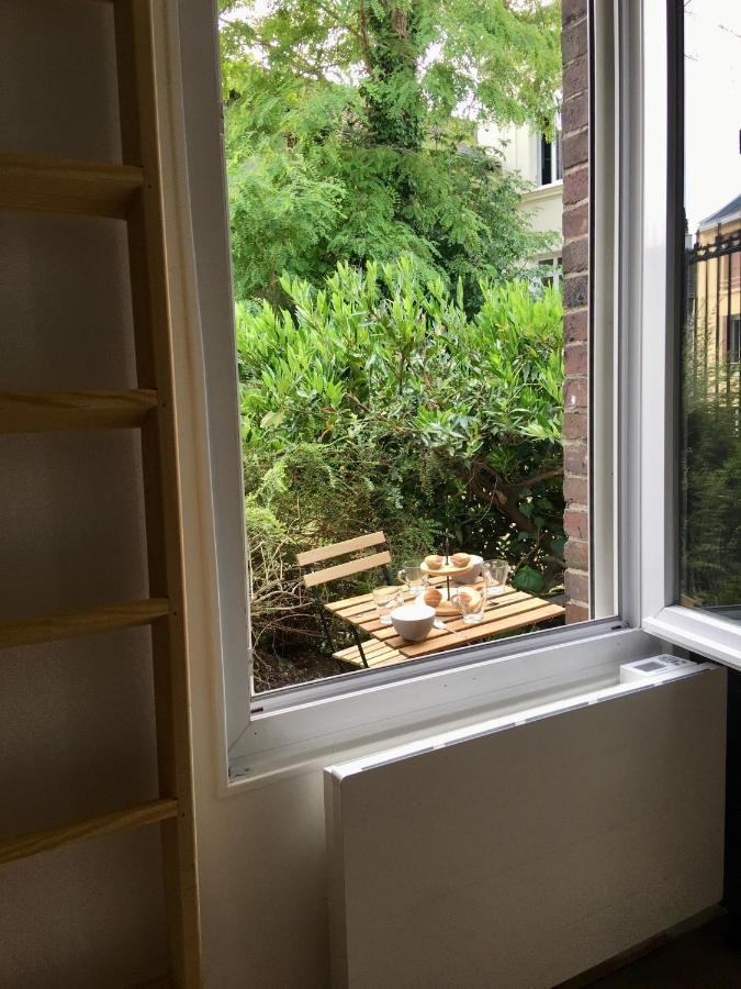 La Cabane Urbaine Et Son Jardin Ruan Exterior foto